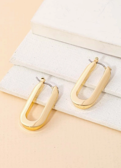 Smooth U Huggie Earrings