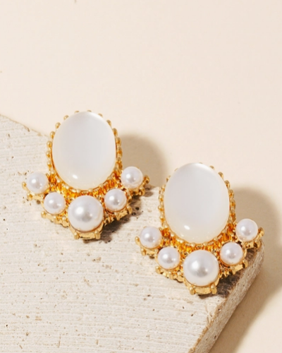 Antique Styled Oval Stud Pearl Fringe Earrings - White