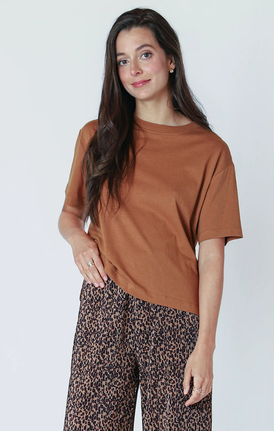 Essential Tee in Toffee